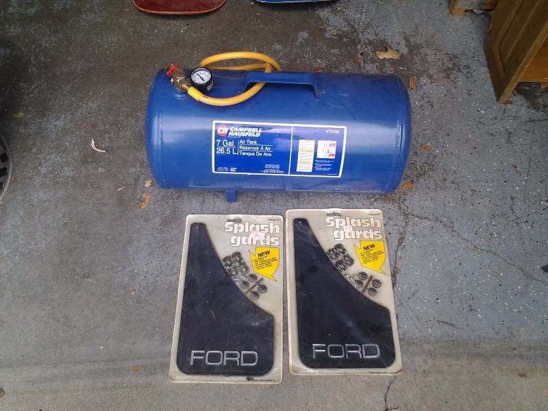 lot 32 image: Campbell-Hausfeld 7 Gallon Portable Air Tank & 2-Sets Of Ford Mud Flaps