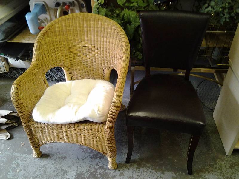 lot 37 image: Wicker Chair With Cushion, Leatherette Side ChairDesk Chair