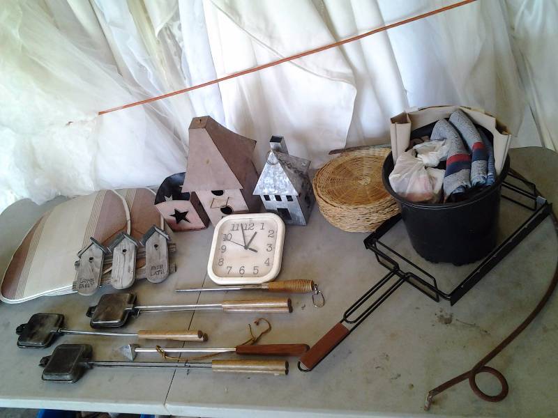 lot 46 image: Tote Full Of 3-Campfire Pie Cookers, BBQ Branding R,M,W, Metal Bird Houses, Wicker Plate Holders, Chair Pads, More