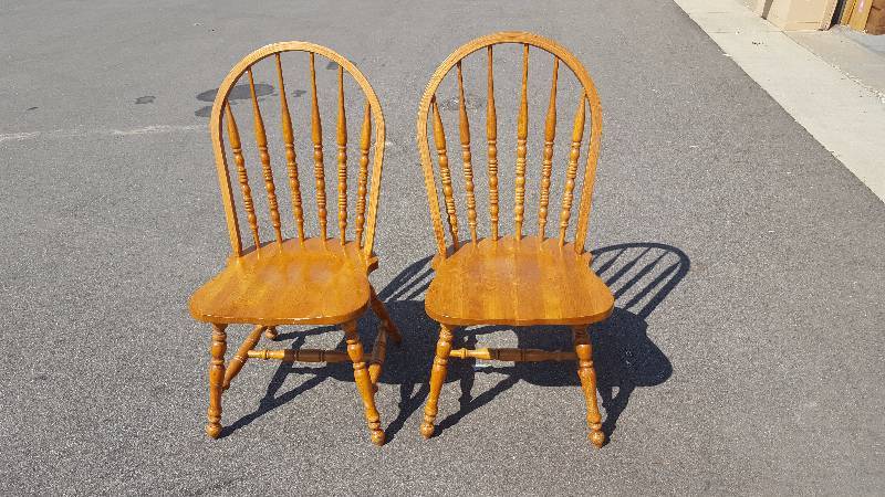 lot 43 image: 2-Sturdy Heavy Duty Bow Back Chairs