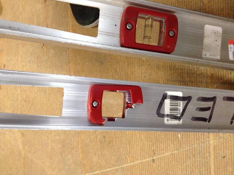Lot of 2 levels - damaged