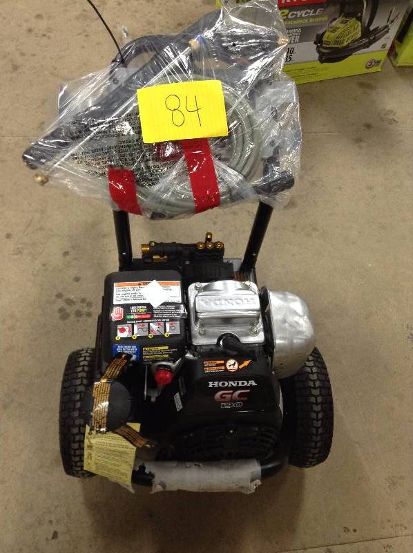 Simpson MegaShot 3,100 psi 2.5 GPM Gas Pressure Washer Powered by Honda