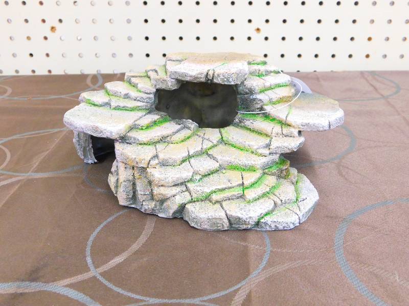 Penn-Plax Shale Step Ledge FOR AQUARIUMS, MSRP $31.99