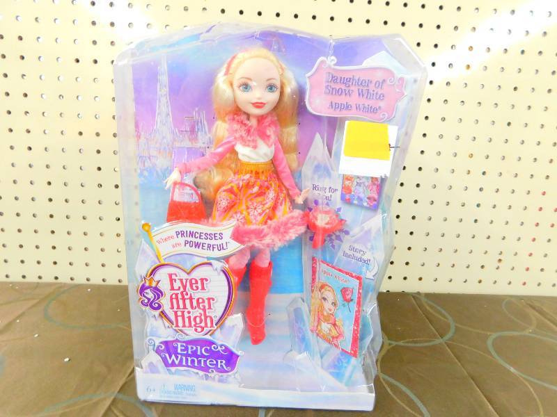 EPIC WINTER DAUGHTER OF SNOW WHITE PRINCESS DOLL