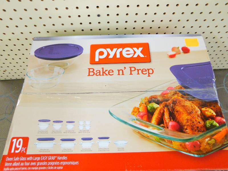 Pyrex 19 Piece Bakeware Set, MSRP $84.99