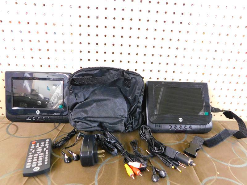 Port Dual Screen 7DVD, Remote, MSRP $134.99