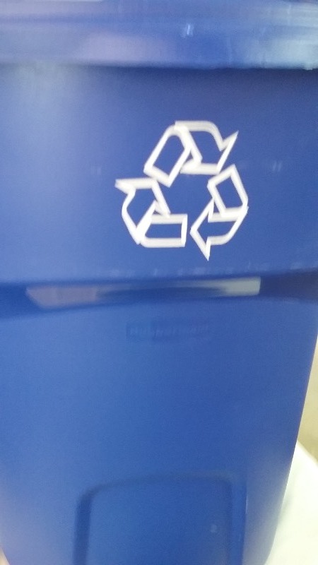 Rubbermaid, Roughneck Recycle Barrel