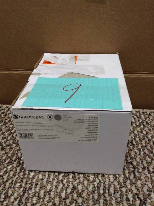 Glacier Bay 4 2 handles Lavatory Faucet Model 67499W