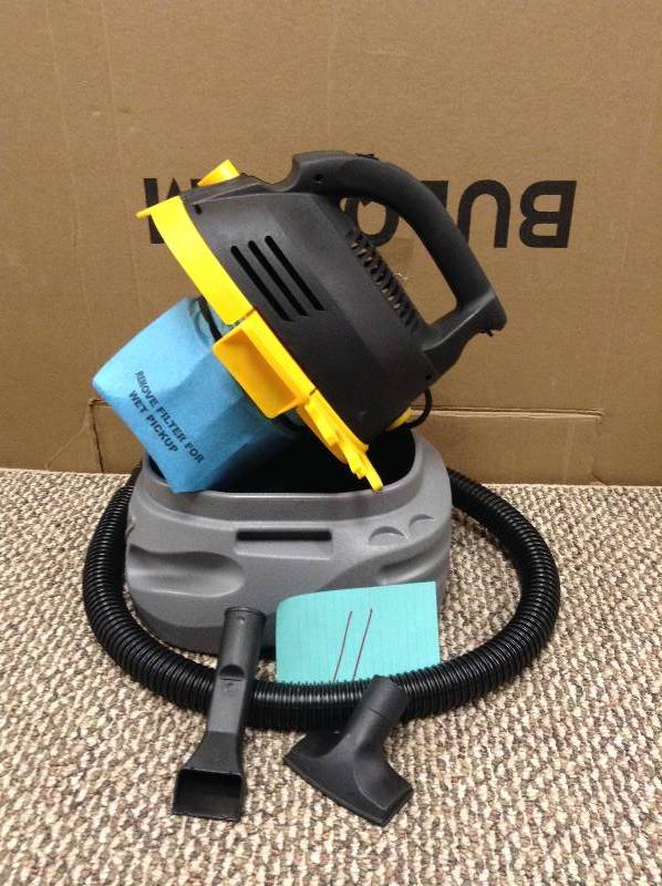 Stinger 2.5 GAL WETDRY VAC not used