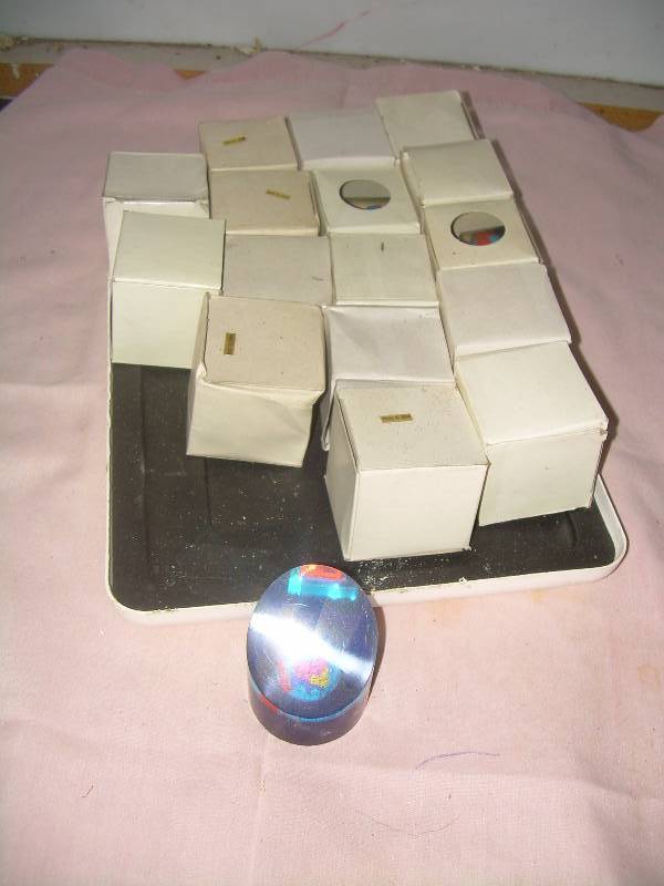 lot 16 image: 17 PAPER WEIGHTS ,