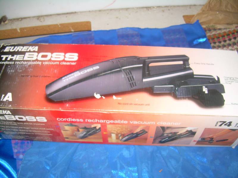 lot 88 image: EUREKA THE BOSS HAND HELD VACCUUM