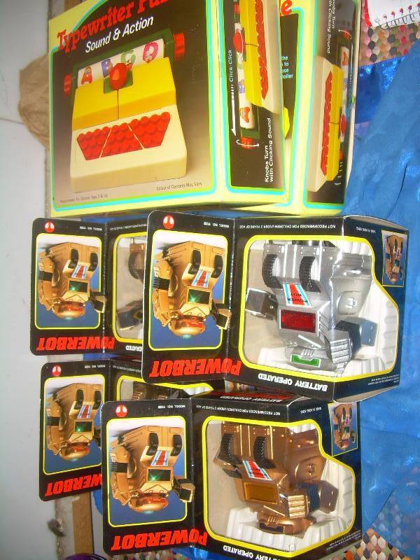 lot 93 image: POWER BOTS , TYPE WRITER PUZZELS