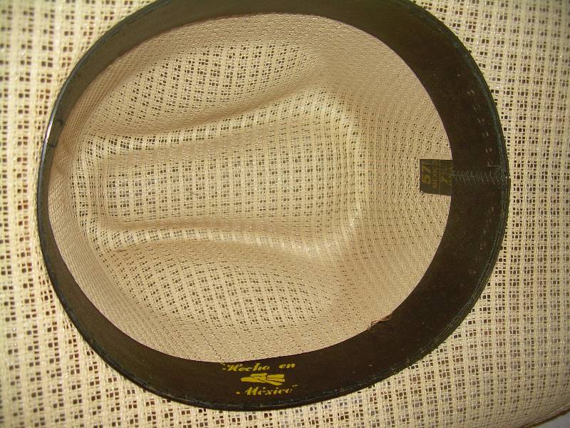 lot 146 image: USA COW BOY HAT