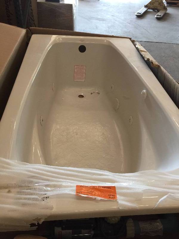 American Standard EverClean 5 ft. x 32.75 in. Reversible Drain Whirlpool Tub in White-2732LC.020