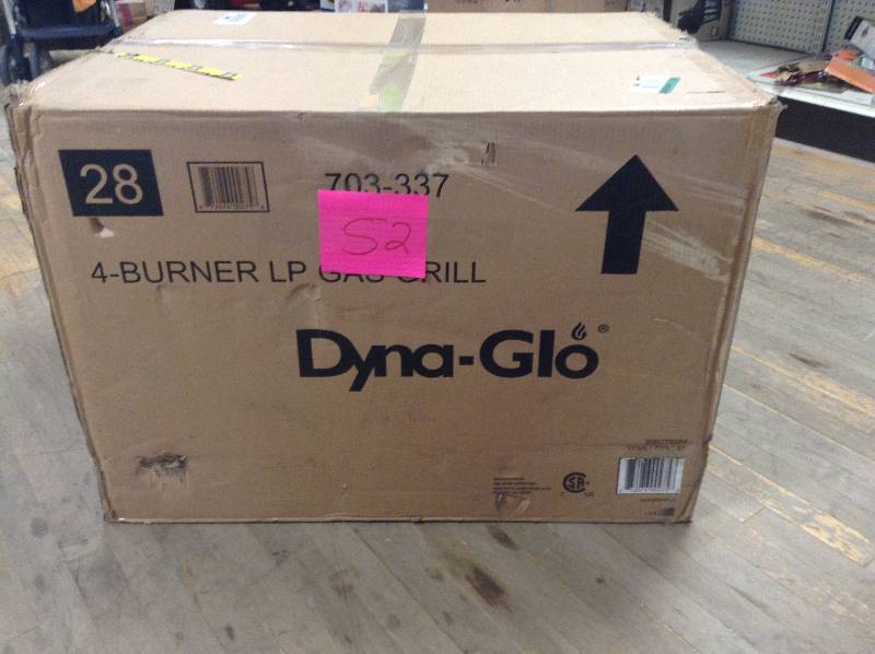Dyna Glo 4 Burner LP Gass Grill New