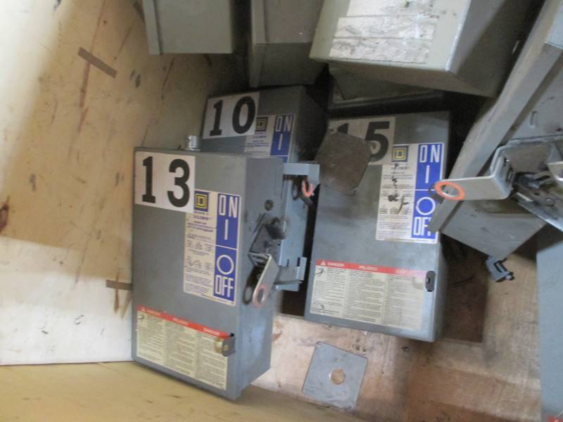 lot 16 image: (20) Busway Disconnect Switches