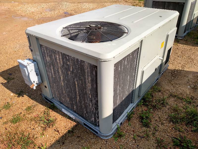 lot 2 image: Trane 4 Ton Rooftop Unit, 120,000 B...