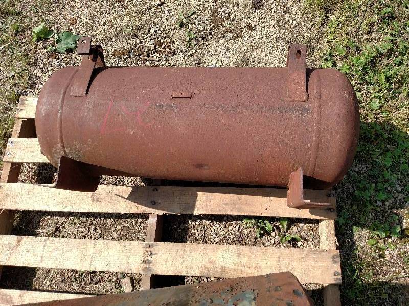 lot 27 image: LP or CNG Tank, 24x12...