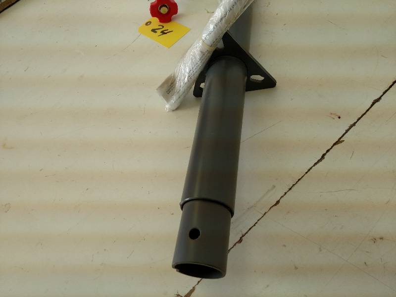 lot 24 image: Bulldog 5000 lb. Trailer Jack, New...
