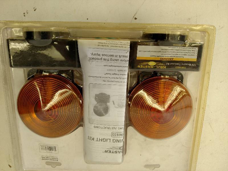 lot 25 image: Haul Master 12 Volt Magnetic Tow Li...