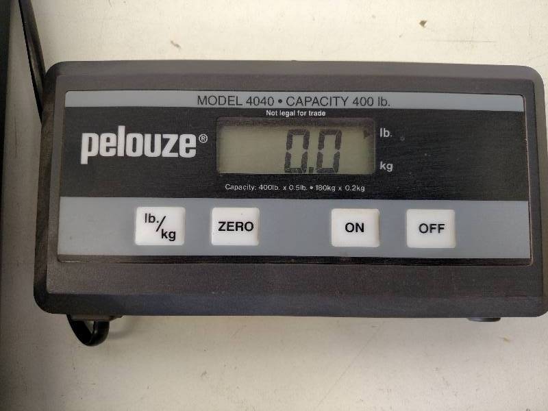lot 39 image: Pelouze Model 4040 Digital Scale, 4...