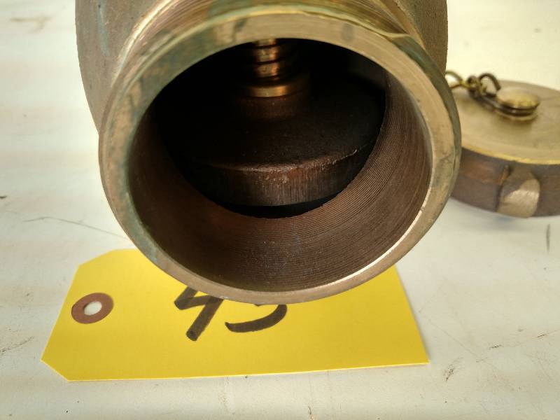 lot 43 image: Elk Hart 1057-63-SM 2 12 Fire Hos...
