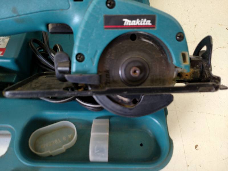 lot 52 image: Makita Drill & Saw Set, 12v NICD, W...