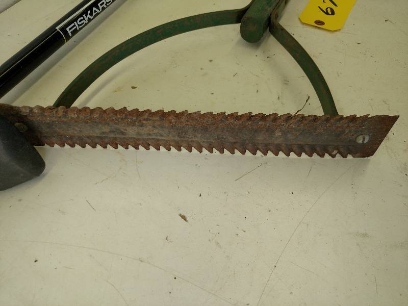 lot 67 image: (2) Weed Cutters...
