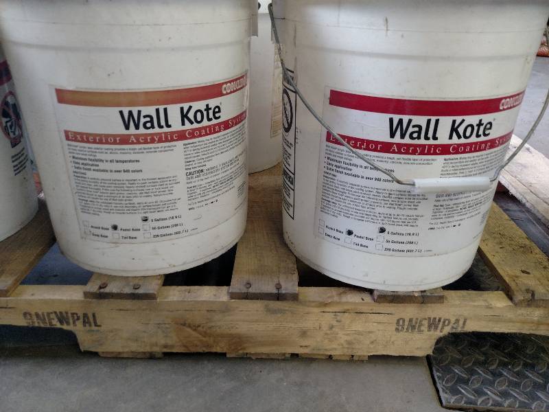 lot 80 image: (5) 5 Gallon Cans Asstd Paint, (2)...