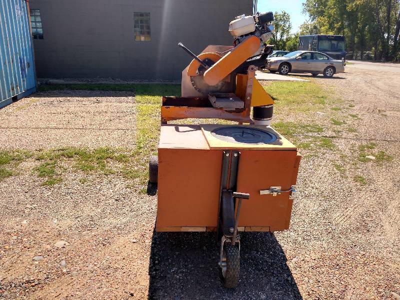 lot 22 image: Felker Mason-Mite II 14 Block Saw