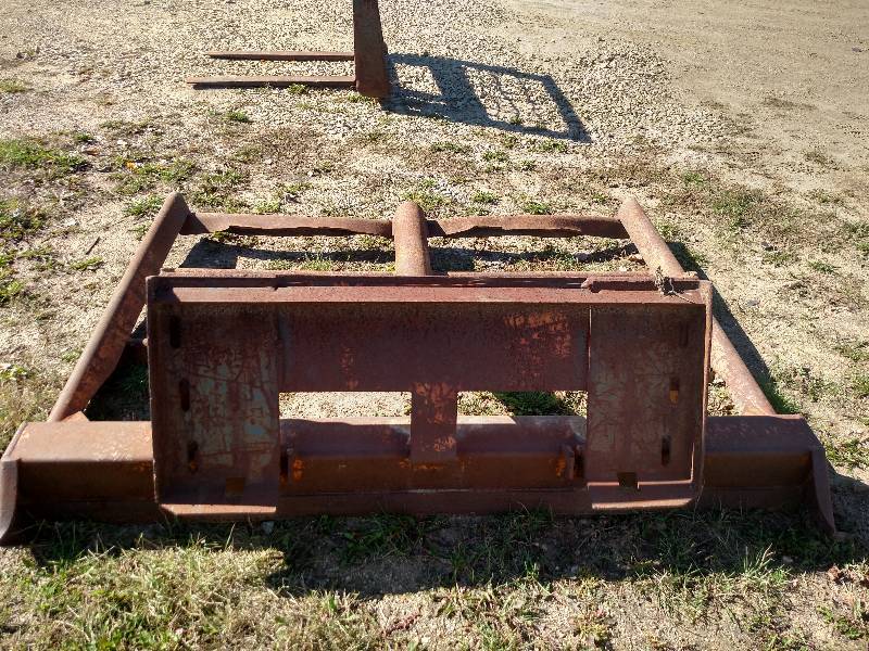 lot 24 image: MT-Combo Plane, Skid Loader Mount, ...