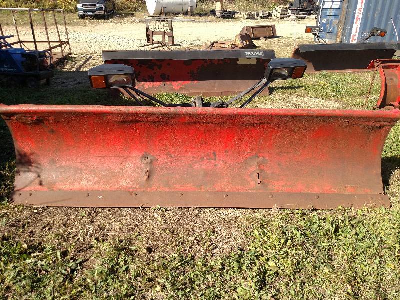 lot 29 image: 8 12 Western Snow Plow, Parts or ...