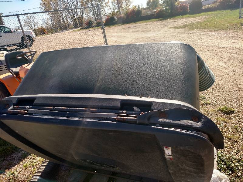 lot 36 image: John Deere GrassLeaf Bagger with H...