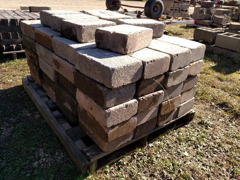 lot 45 image: 12x8x4 Block...
