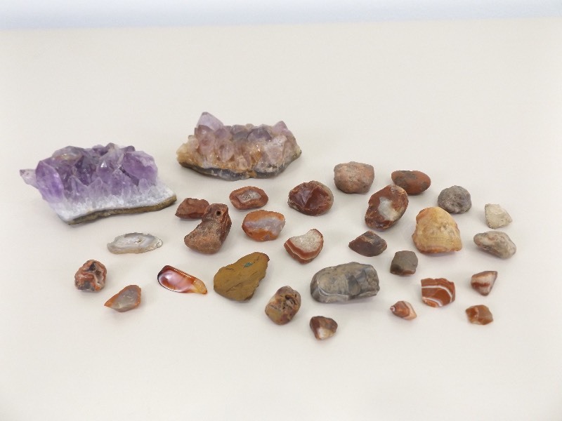 Lot of Geodes and Agates&nbsp