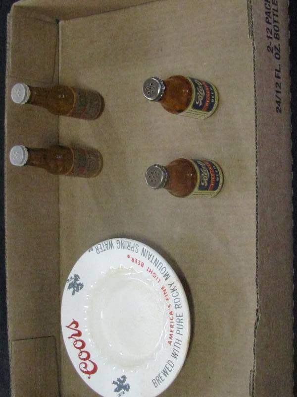 lot 11 image: Beer Ashtray wSalt & Peppers