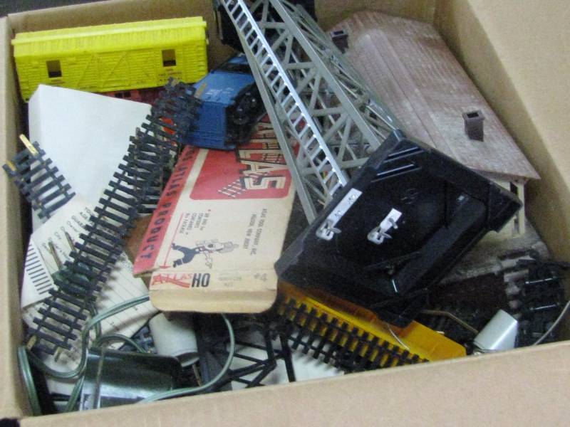 lot 55 image: Train & Train Parts