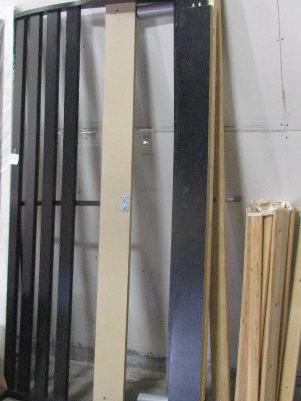 lot 90 image: King Size Bed Frame