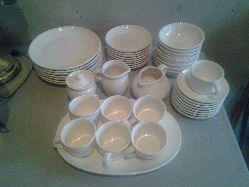 Pfaltzgraff Dishes For 7