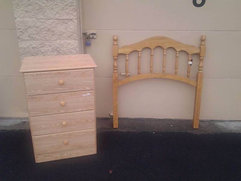 4 Drawer Dresser 24x16x36 & Twin Headboard