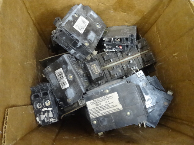 Variety of misc circuit breakers...