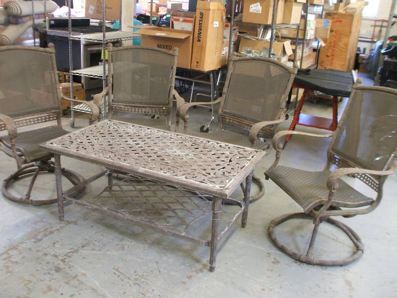 PATIO SET
