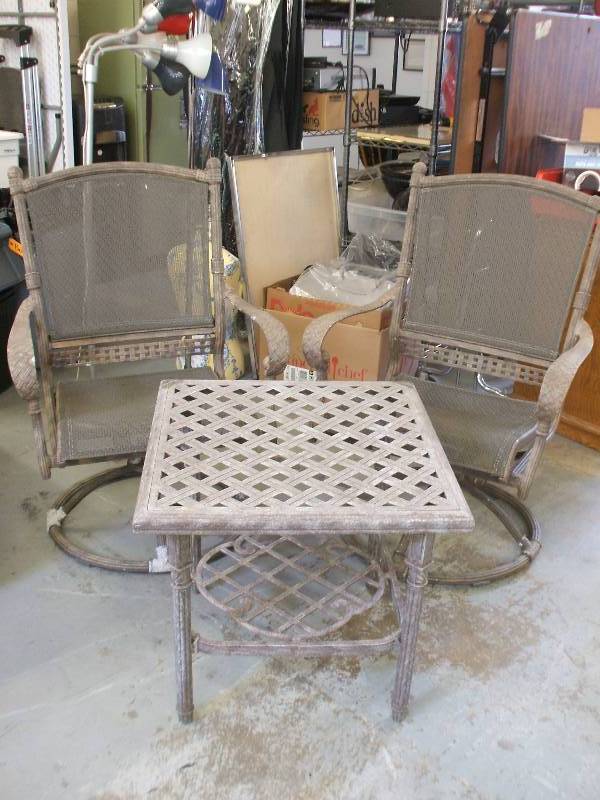 PATIO SET