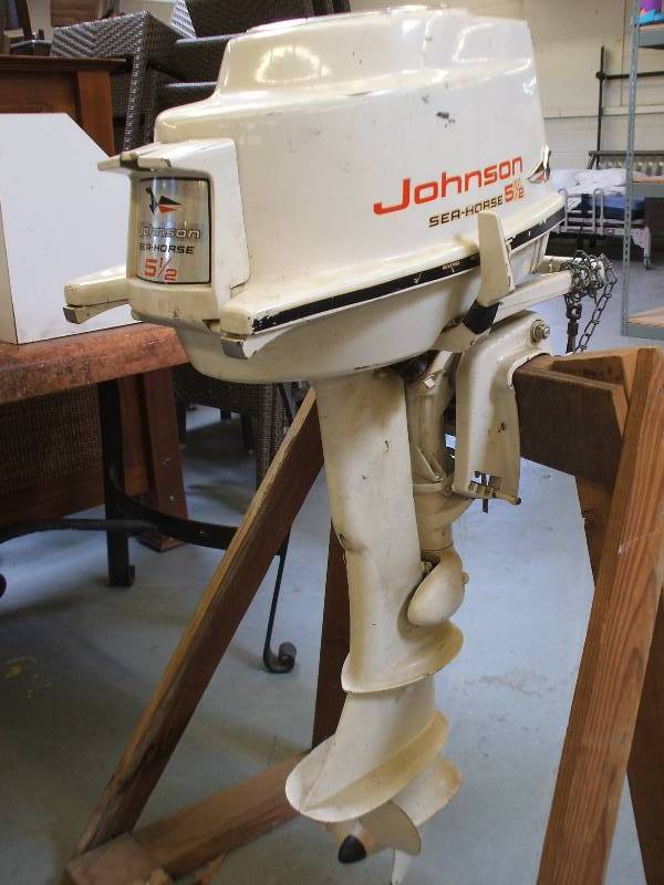 JOHNSON OUTBOARD MOTOR