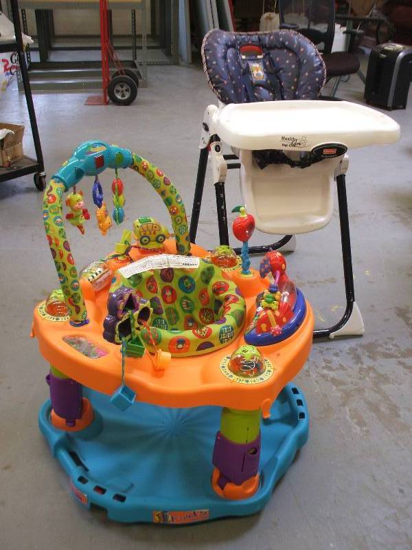 HIGH CHAIR AND EXERSAUCER