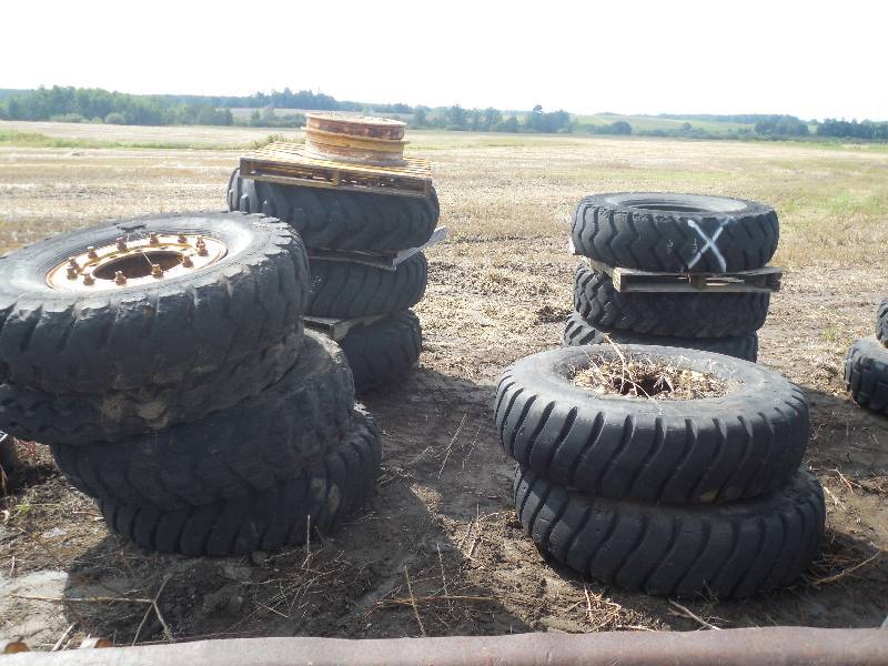lot 14 image: 12- 24 Tires and Rims For grader, cranes Etc.
