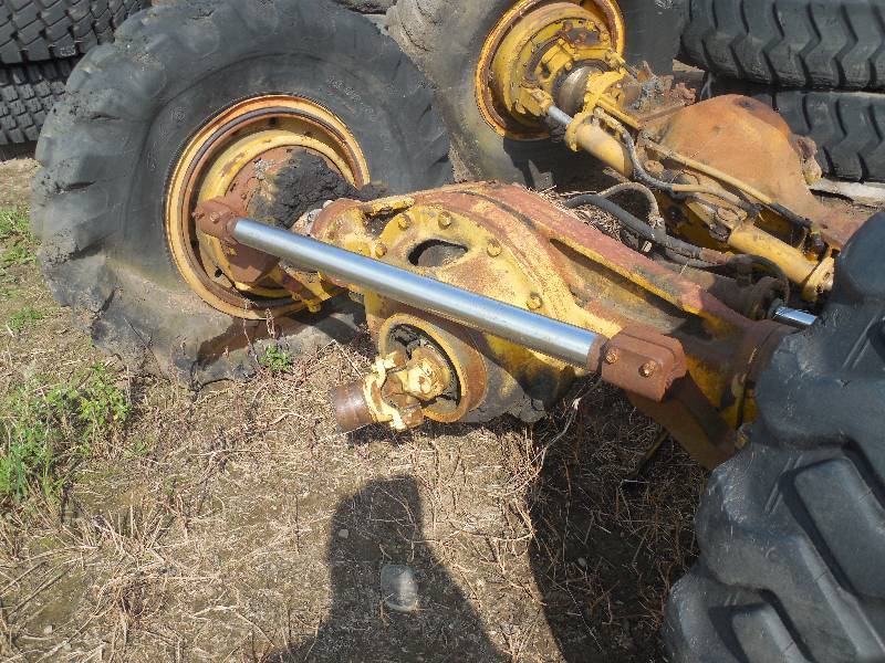 2 Pettibone Rear End / Axle's With HYD Steering Cylinders , 24" Tires