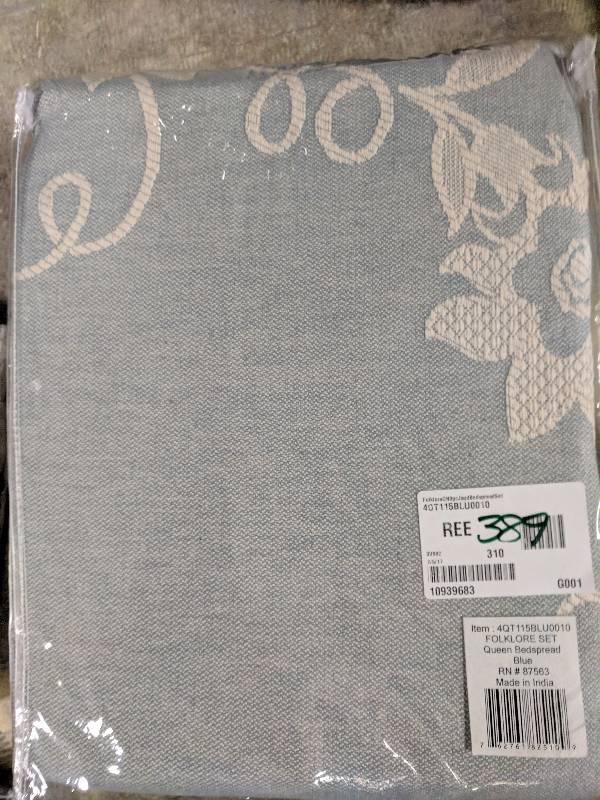lot 389 image: Folklore 3-Pc. Jacquard Bedspread Set Blue - Queen