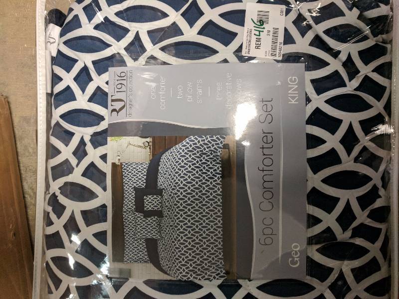 lot 416 image: Geo 6pc Comforter Set Blue - King