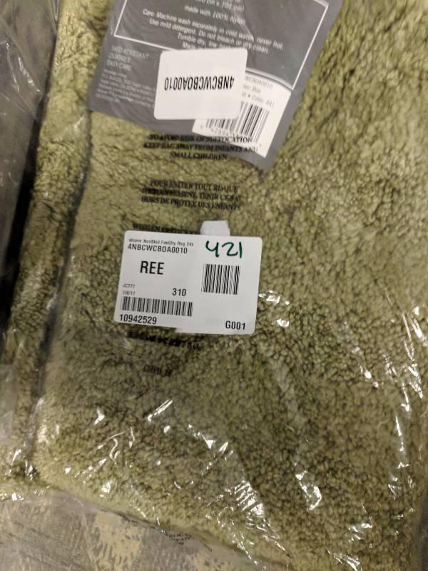 lot 421 image: alcove Fast Dry Nonskid 24 x 40 Bath Rug Boa